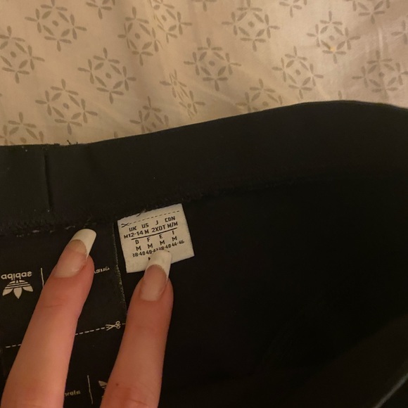 SOLD Alexander wang x adidas biker short - Picture 5 of 6